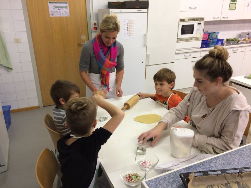 Plätzchenbacken in der 1a 2